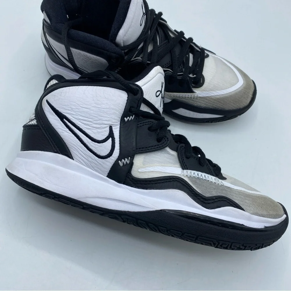 Nike Kyrie Infinity Team Basketball Black/White Panda DO9616-100 Big Kids 5